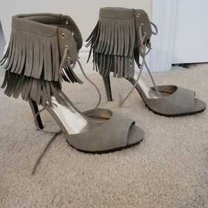 Jennifer Lopez Fringe Taupe Heel Tie Stiletto Suede Peep Toe Size 9 NEW
